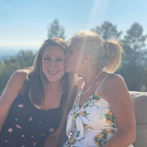 Meet your Posher, Ashley - Picture 1 of 1